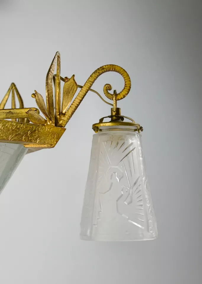 ミューラー兄弟 金縁と孔雀模様のシャンデリア