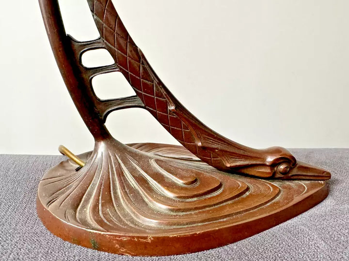 シュナイダー兄弟 魚モチーフ ガラスシェードテーブルランプ （ブロンズ製台座）