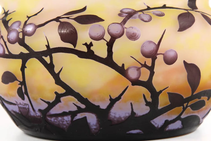 ドーム兄弟（ドームナンシー）スモモの実が描かれた鉢型の花瓶