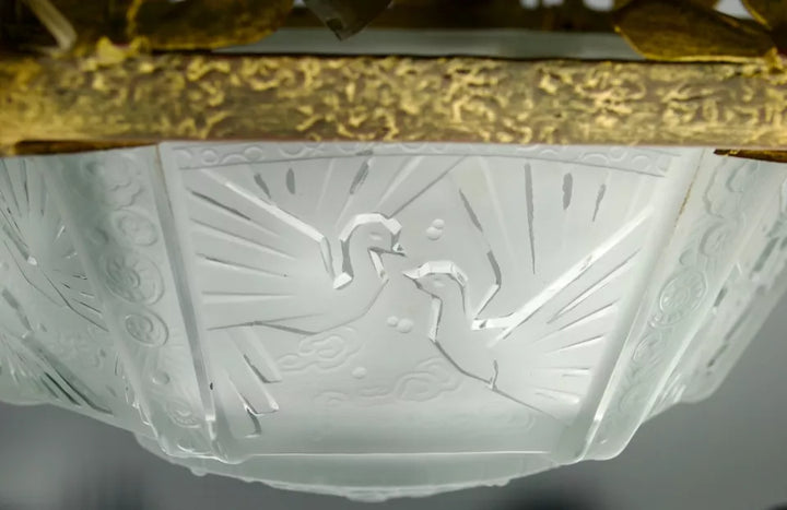 ミューラー兄弟 金縁と孔雀模様のシャンデリア