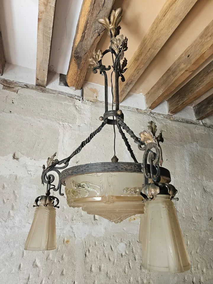 ミューラー兄弟 豹の型押しガラスシャンデリア