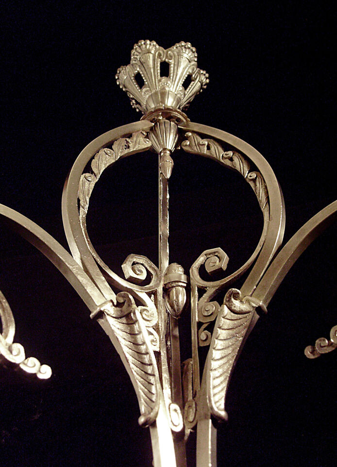 プティトー＆ミューラー兄弟：ブロンズと装飾ガラスのアールデコ調シャンデリア