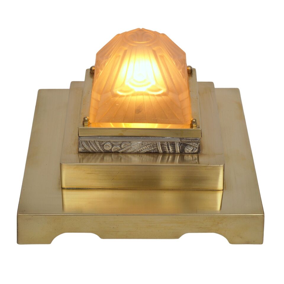 シュナイダー兄弟　アンティークテーブルランプ「THE EGYPT」真鍮ランプ　アールデコスタイルのベッドサイドランプ