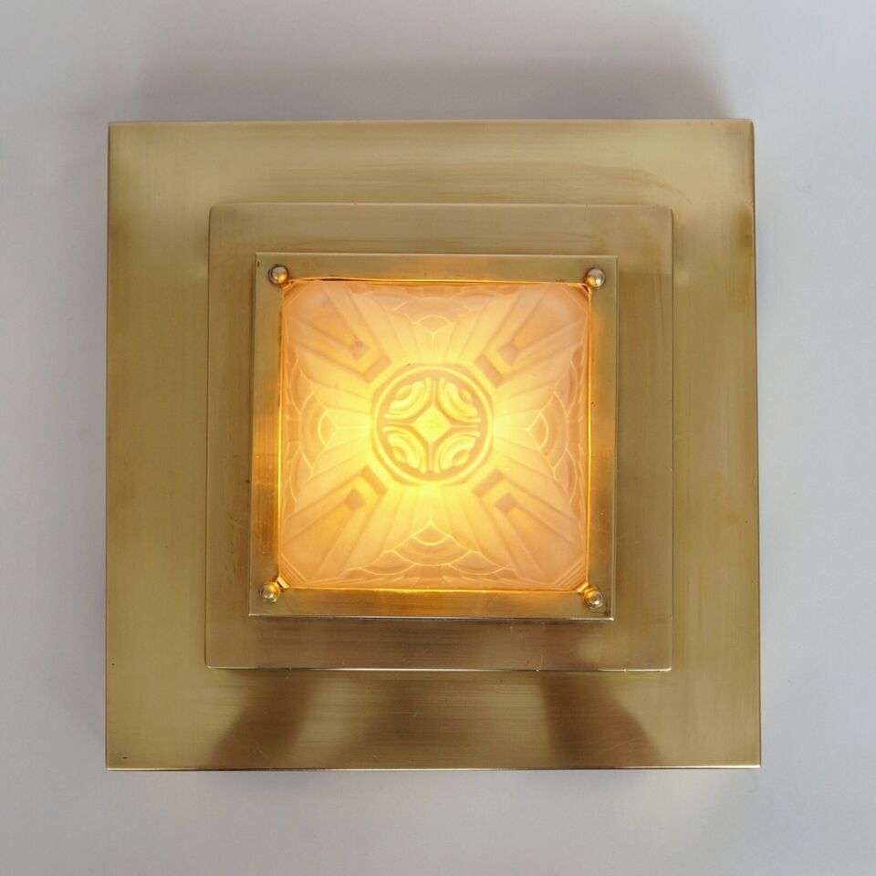 シュナイダー兄弟　アンティークテーブルランプ「THE EGYPT」真鍮ランプ　アールデコスタイルのベッドサイドランプ