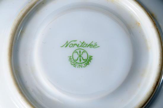 ００６　オールド　ノリタケ　グリーンフラワー　カップ＆ソーサー