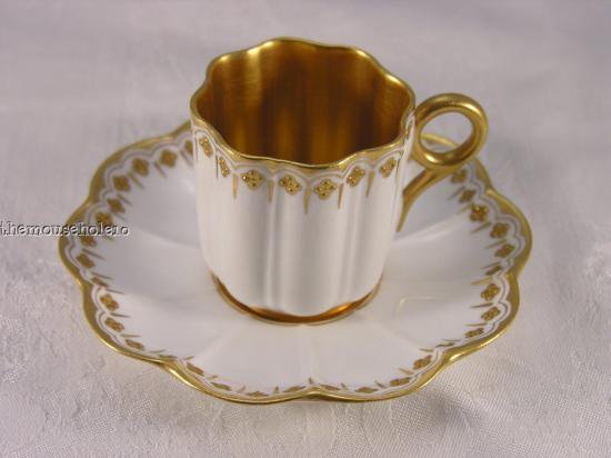 コールポート　ホワイト　デミタスカップ＆ソーサー