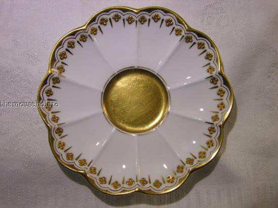 コールポート　ホワイト　デミタスカップ＆ソーサー