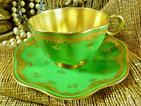 ０３５　ライムグリーン　デミタスカップ＆ソーサー