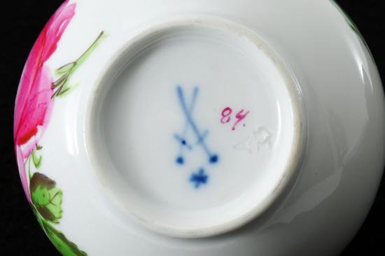 １１０　マイセン　マルコリーニ期　バラのカップ＆ソーサー