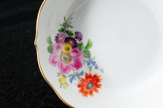 １１１　マイセン meissen ベーシックフラワー　5つ花　カップ＆ソーサー