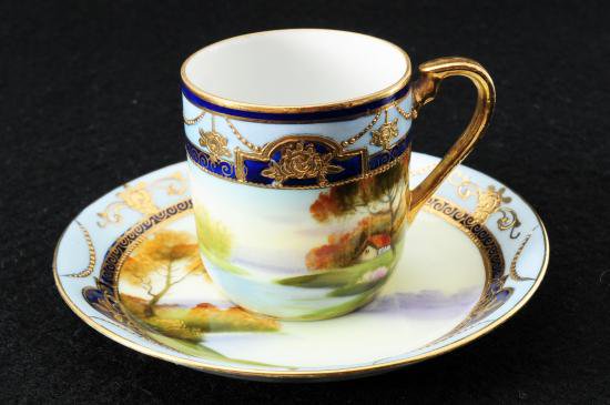 ０１２　オールドノリタケ・金彩エナメル　風景図カップ＆ソーサー