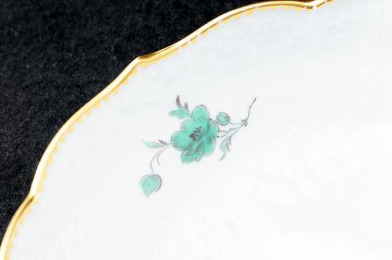 １１５　マイセン meissen レリーフのワトーの花　カップ＆ソーサー　１級品