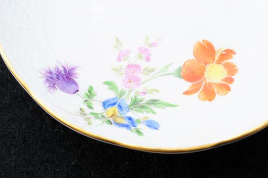 １２１　マイセン meissen 4つ花　レリーフ　カップ&ソーサー・２