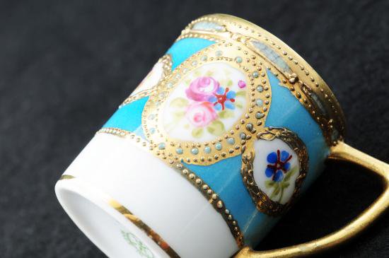 ０２０　オールド ノリタケ 金彩ジュエル花柄カップ＆ソーサー ブルー
