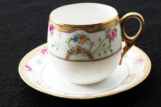 ０２３　オールドノリタケ　金彩ジュエル小花柄 カップ＆ソーサー