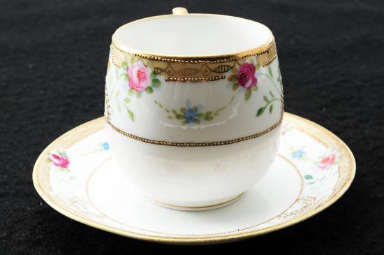 ０２３　オールドノリタケ　金彩ジュエル小花柄 カップ＆ソーサー