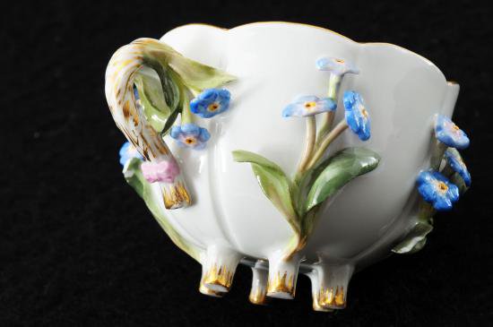 １２５　マイセン　meissen 造形シリーズ　アップリケ　忘れな草　カップ＆ソーサー