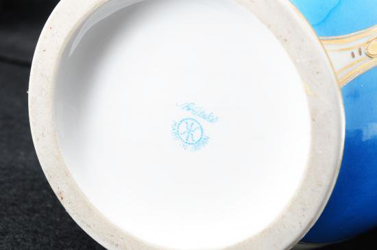 ０２５　里帰り オールドノリタケ　金盛上薔薇・風景図飾壷