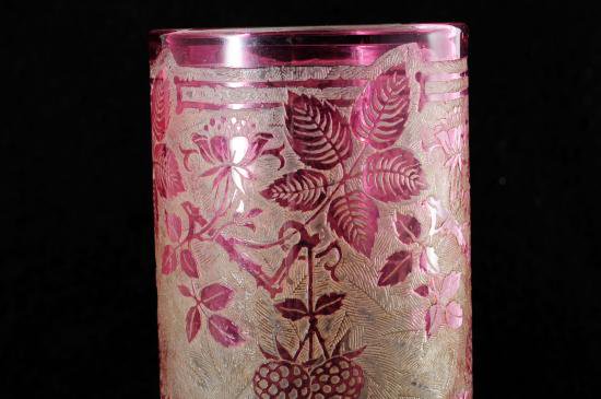 ３４０　オールドバカラ Baccarat ベリー柄ピンク 花瓶 エグランチエ