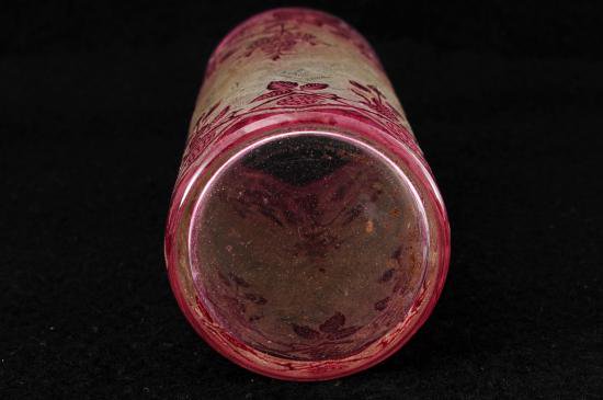 ３４０　オールドバカラ Baccarat ベリー柄ピンク 花瓶 エグランチエ