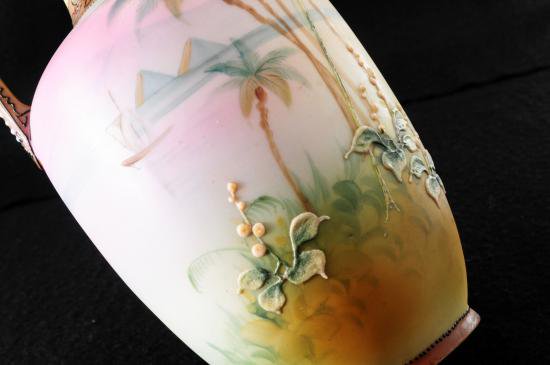 ０３３　オールドノリタケ Noritake 盛上げ 花瓶 海辺とやしの木