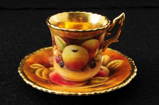 ０２４　coalport ペインテッドフルーツ カップ＆ソーサー「Michael Cooke」作