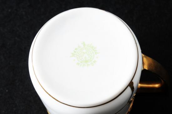 ０３７　オールドノリタケ・金盛上装飾花鳥図紋 カップ＆ソーサー