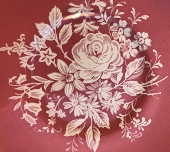 １４３　エインズレイ ピンク＆ホワイト エナメルの薔薇 カップ＆ソーサー