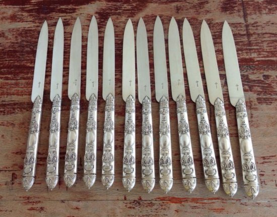フランス製　スターリングシルバーデザートナイフ１２点セット、帝政時代