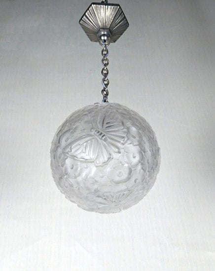 ０３０　エティエ・ヴァンソン（Hettier&Vincent） バタフライ紋様　吊り下げ型　ペンダントランプ