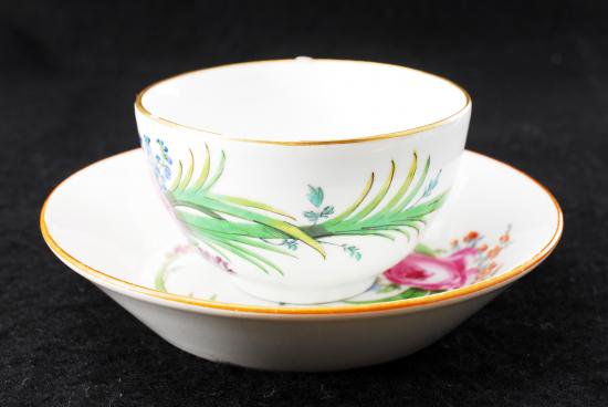 １３７　マイセン　マルコリーニ期 ローズ カップ＆ソーサー