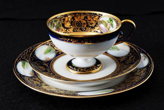 ０５２　オールドノリタケ 金彩 風景図　カップ＆ソーサートリオセット