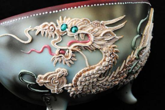 ０５３　オールドノリタケ・盛上泥漿盛上龍図紋飾カップ＆ソーサー