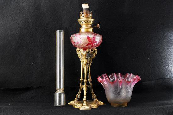 ２７４　オールドバカラ アールヌーヴォー エグランチエ　野いちごのランプ