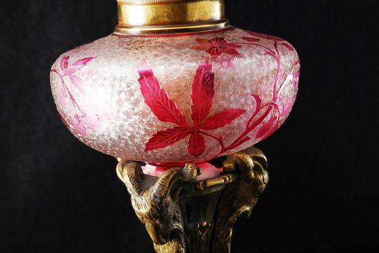 ２７４　オールドバカラ アールヌーヴォー エグランチエ　野いちごのランプ