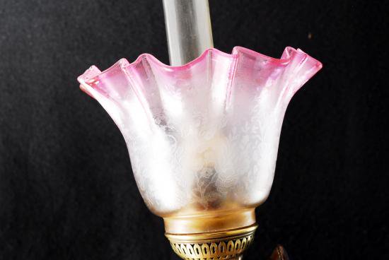 ２７４　オールドバカラ アールヌーヴォー エグランチエ　野いちごのランプ