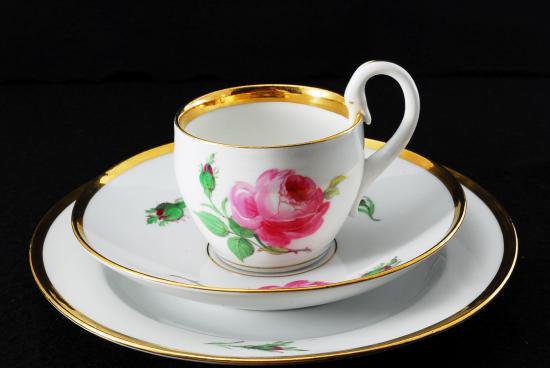 １３９　マイセン meissen スワンハンドル ピンクローズカップ&ソーサー&プレート