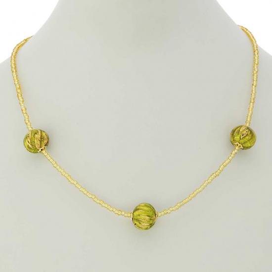 ４９７　イタリア製 ベネチアングラス（ヴェネチア、ムラノガラス）グリーンとゴールドのアクセサリー（ペンダント、ネックレス）