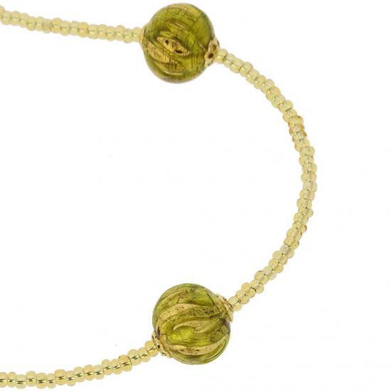 ４９７　イタリア製 ベネチアングラス（ヴェネチア、ムラノガラス）グリーンとゴールドのアクセサリー（ペンダント、ネックレス）