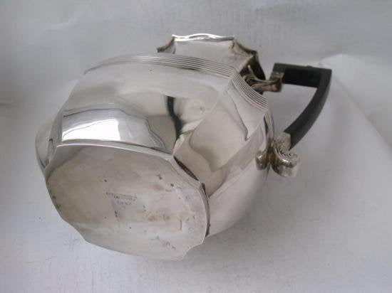 ０３１　シルバーポット アンティーク品 大きくて安定感のあるスターリングシルバー コーヒーポット 1912年製