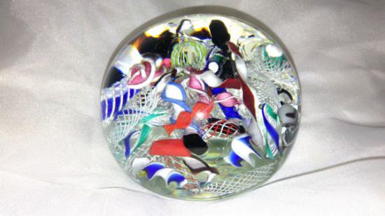 １３５　イタリア製ムラノガラスのペーパーウェイト～スクランブル模様