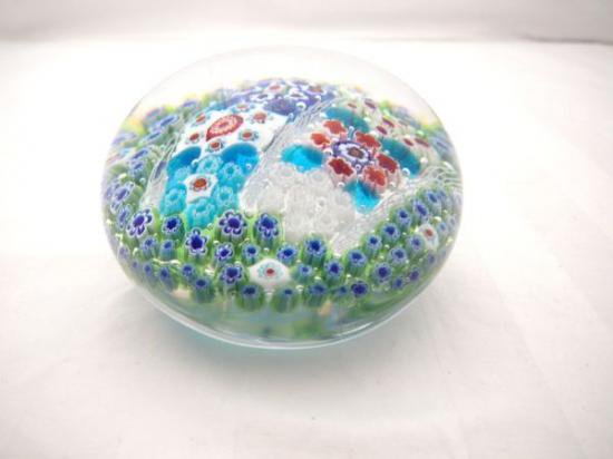 ２３１　イタリア製ムラノガラスのペーパーウェイト　ミレフィオーリ　ラッティチーノ