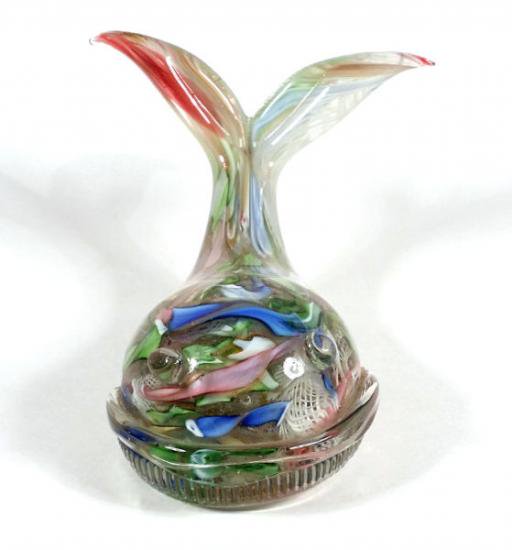 ２４９　イタリア製ムラノガラス　クジラの形のペーパーウェイト