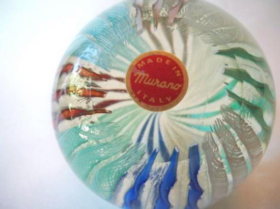 ３４３　ムラノガラスのペーパーウェイト　ラッティチーノ