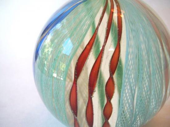 ３４３　ムラノガラスのペーパーウェイト　ラッティチーノ