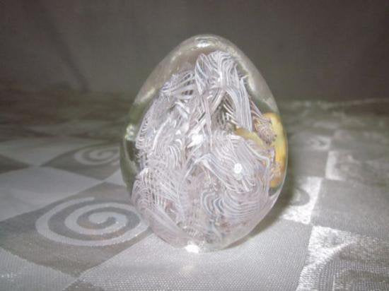 ３６４　ヴィンテージ　ムラノガラス　卵型ペーパーウェイト