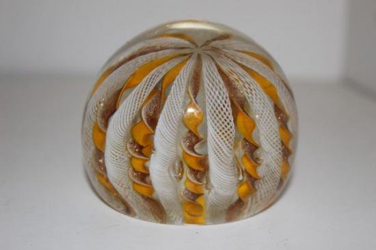３７３　ムラノガラス　白とゴールドのペーパーウェイト