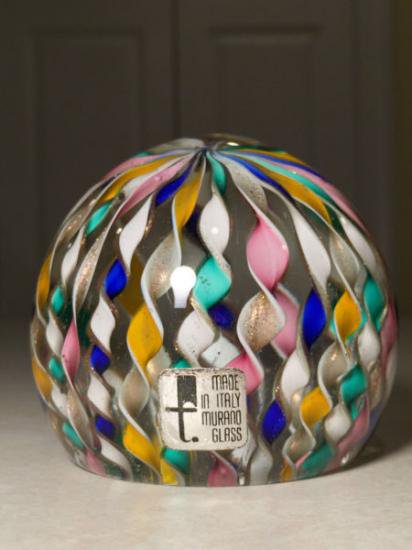 ３８３　ヴィンテージ　イタリア製ムラノガラスのペーパーウェイト