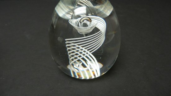 ４２８　スチューベンのガラスペーパーウェイト～スワール模様 サイン入り