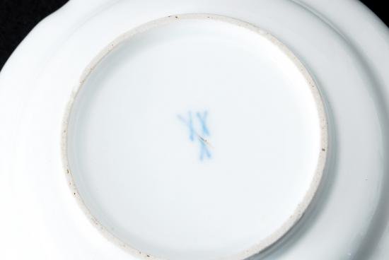 １４２　マイセン meissen 雉モチーフ 金彩 カップ＆ソーサー